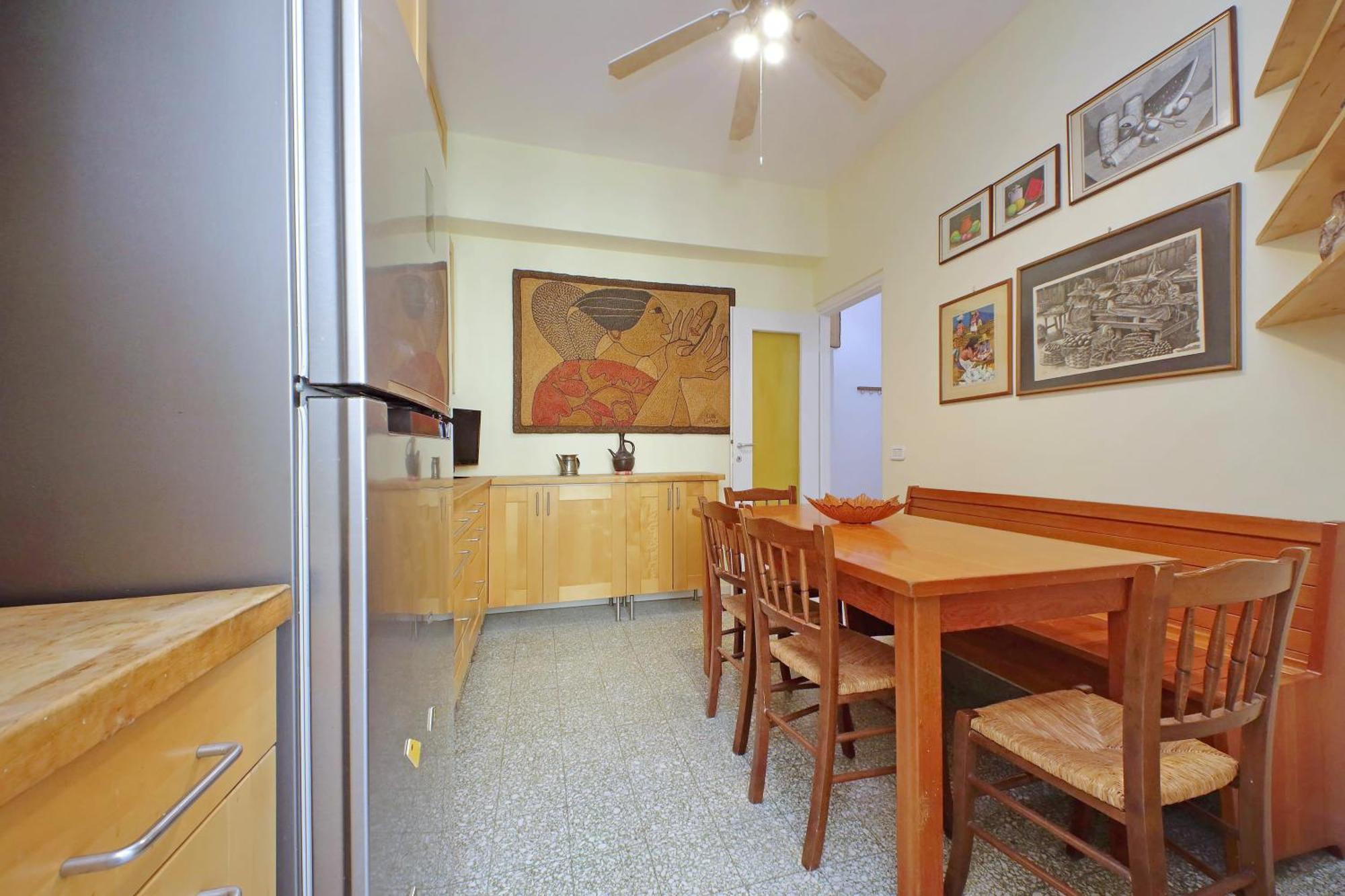 Comfy For Family Next To Metro Appartement